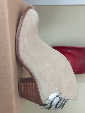 Matisse Beige Suede Block Heel Mule with Silver Leaf Accents